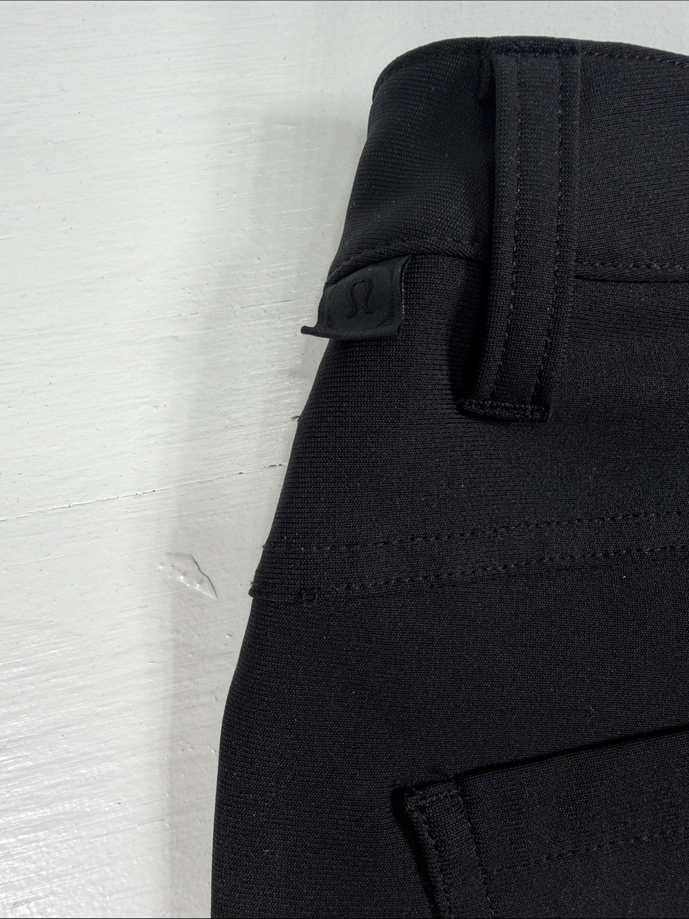 Lululemon men’s size 31 commission slim fit chino pants black EUC - Picture 4 of 10
